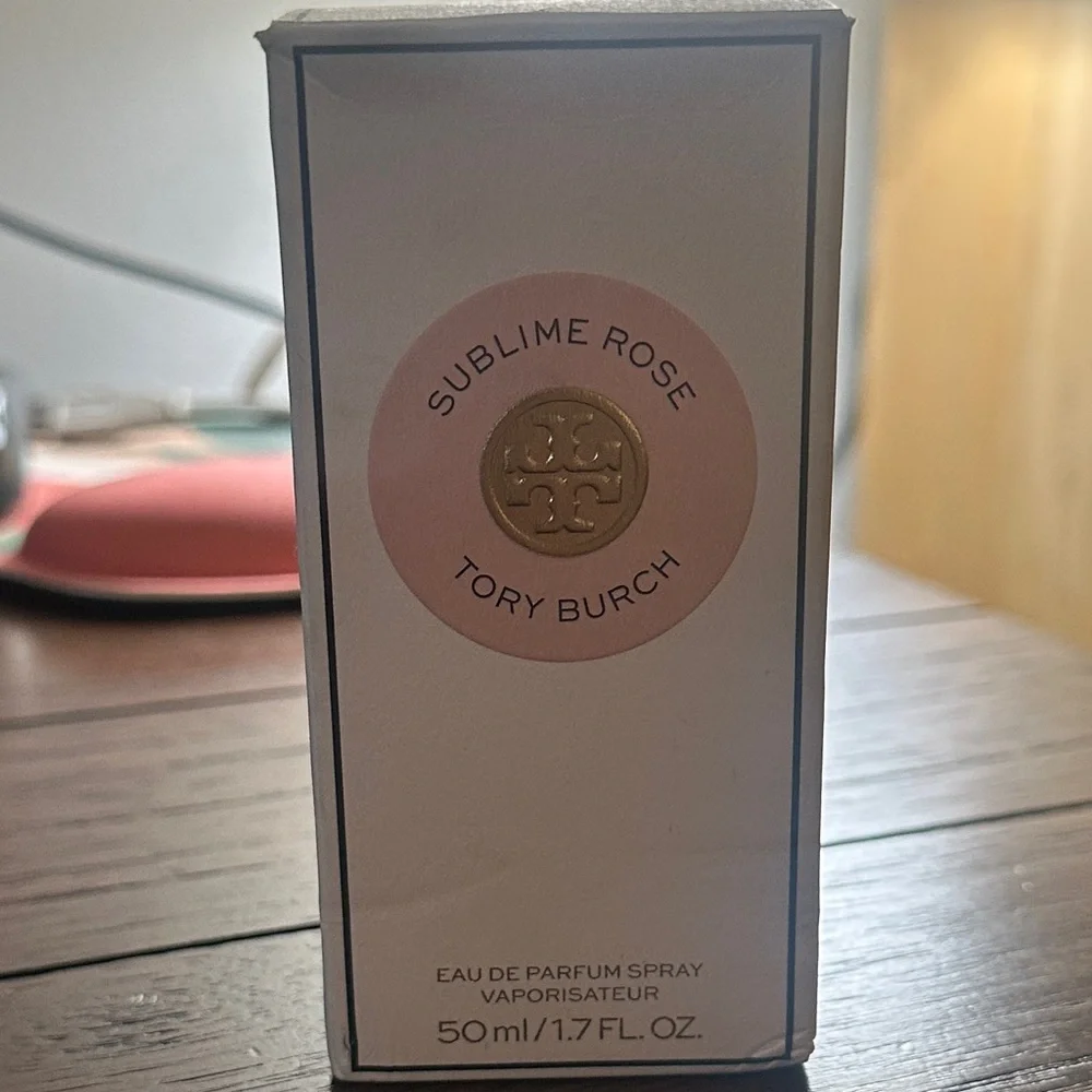 Tory Burch Sublime Rose Eau de Parfum 50ml - NIB - Picture 2 of 4